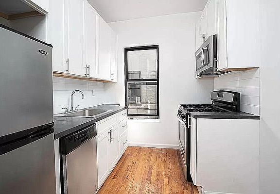 5th image of 101 W 131st St #2F