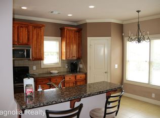 1805 Vfw Rd, Auburn, AL 36830