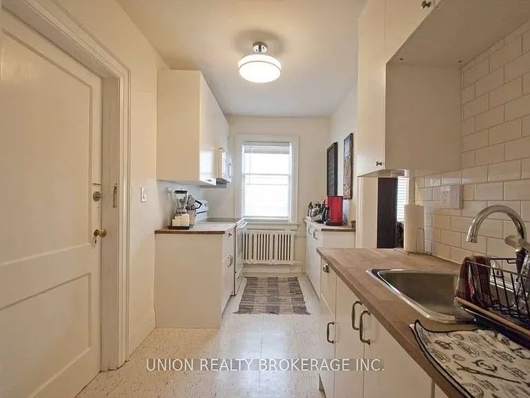 58 Scarboro Beach Blvd #UPPER — Photo 7