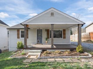 164 Lakeside Dr, Asheville, NC 28806