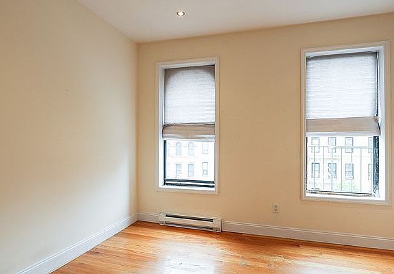 3rd image of 931 Amsterdam Ave APT 5S