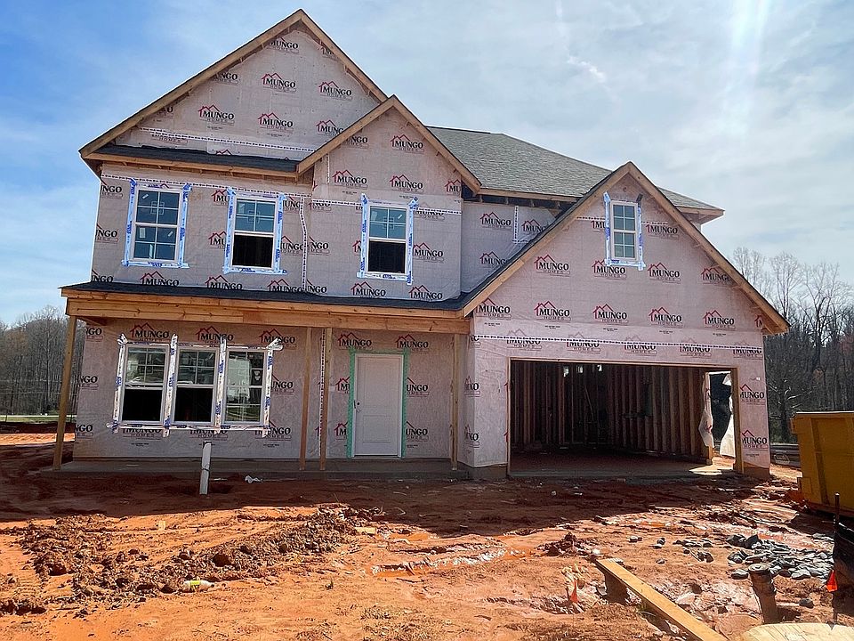 1st image of 2105 Beechwood View Dr