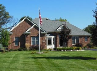 309 Granite Dr, Howell, MI