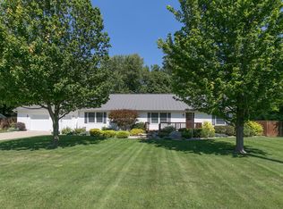 27660 Ellis Dr, Sturgis, MI 49091