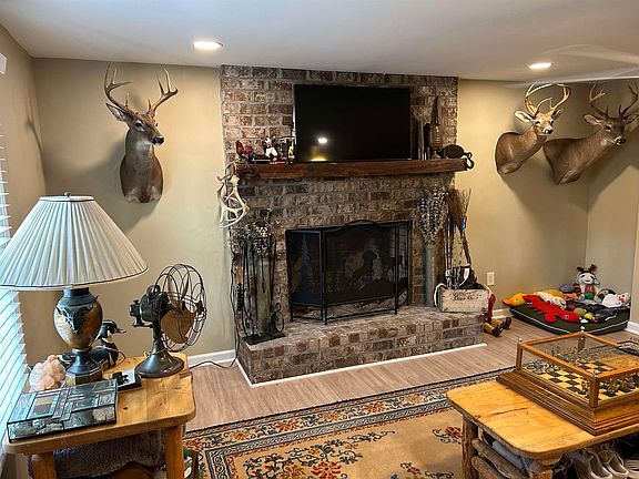 2nd image of 1225 Muddy Creek Rd.