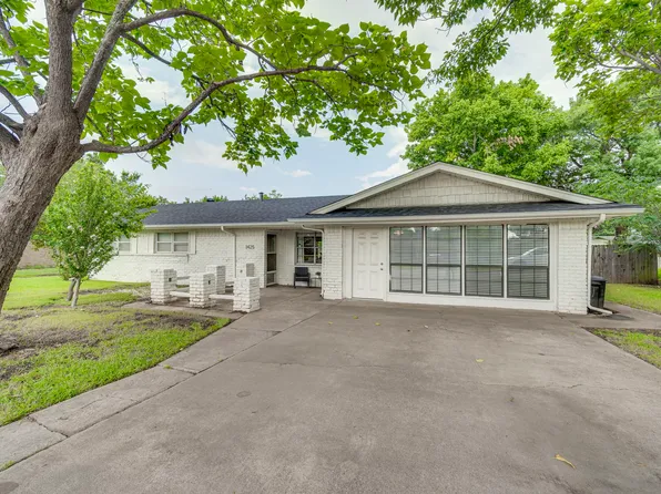 1425 Ridgecrest Dr, Midlothian, TX 76065