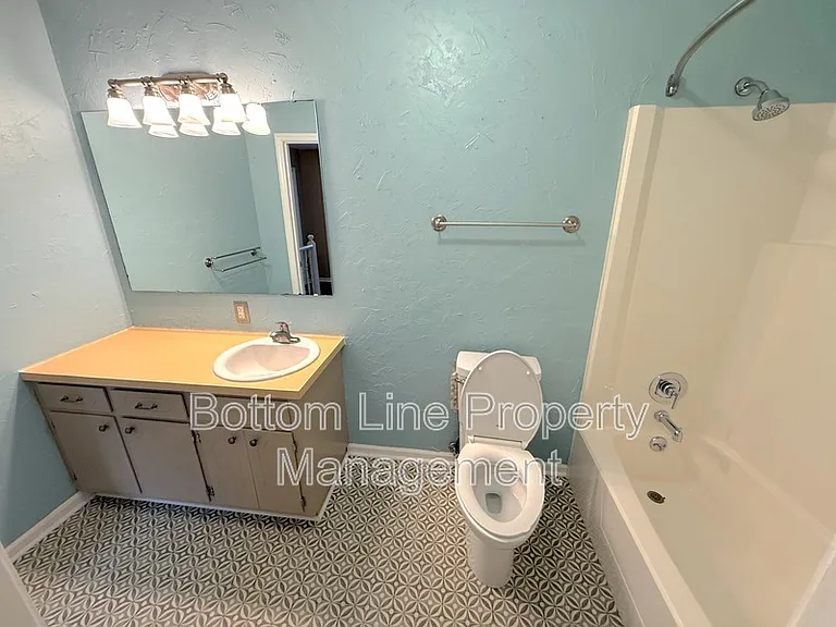 317 Treeline Dr — Photo 18