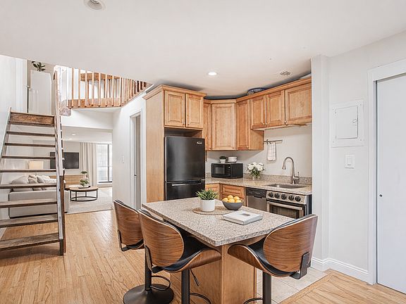 2nd image of 435 E 86th St APT 6D