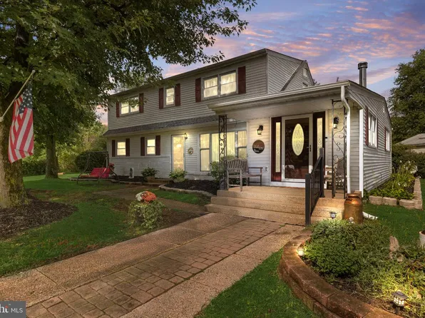 1 Radnor Blvd, Marlton, NJ 08053