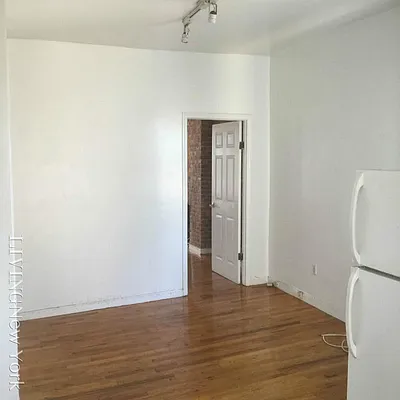 Rented by Living New York | media 21