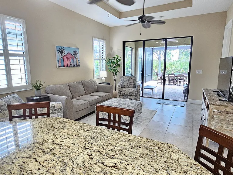 10361 Crooked Creek Dr — Photo 22