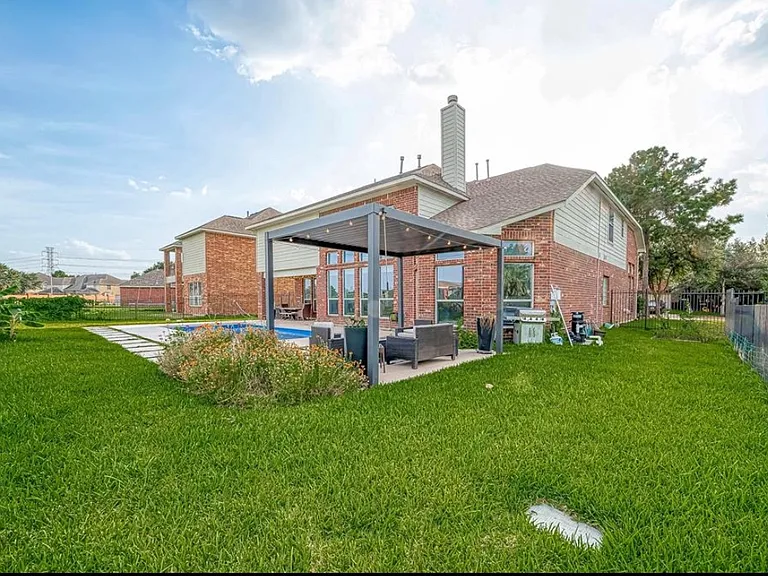 10614 Opal Ridge Dr — Photo 23