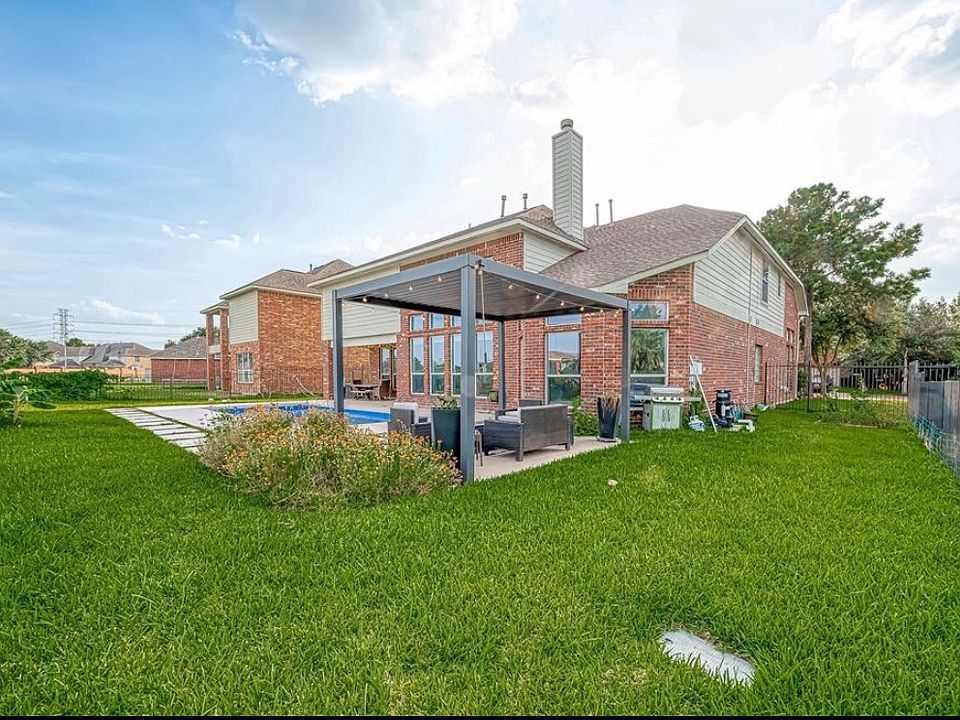 1st image of 10614 Opal Ridge Dr