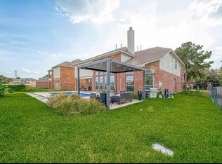 10614 Opal Ridge Dr, Houston, TX 77095