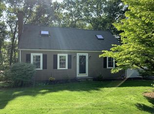 37 Old Post Rd, East Walpole, MA 02032