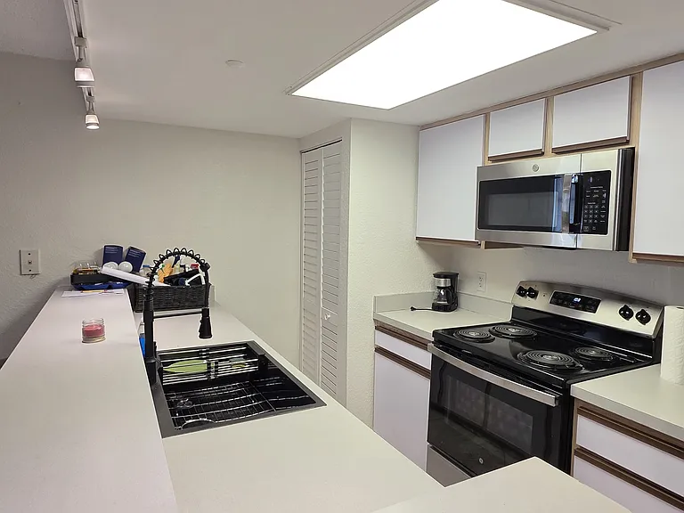 3635 Seaside Dr #0 — Photo 7