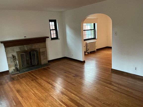 3rd image of 3790 Grovedale Pl