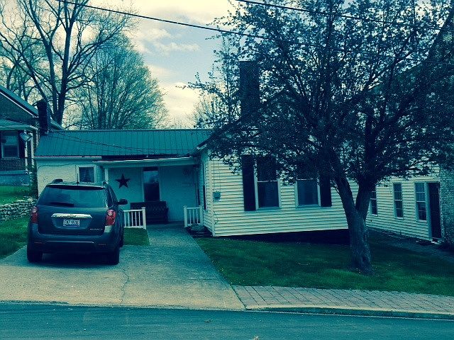 2nd image of 111 E Main St