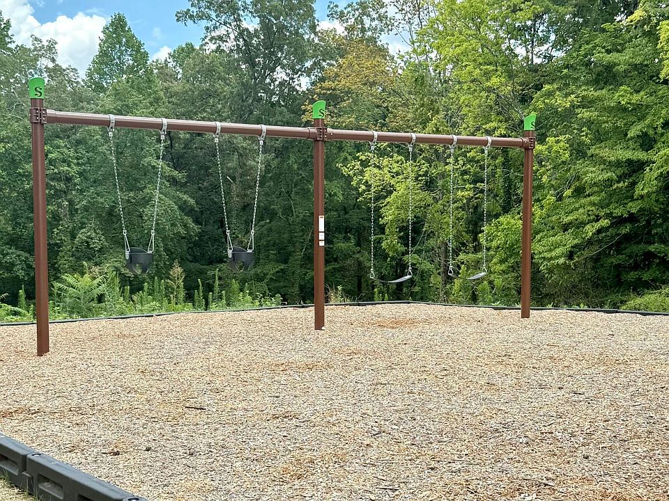 2nd image of 1816 Bennett Village Dr