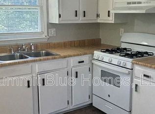 753 Bluff City Hwy #A8, Bristol, TN 37620