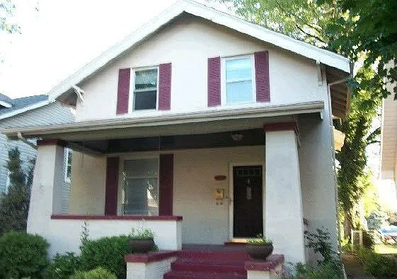 1135 5th St photo 1