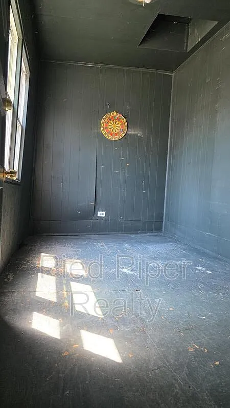 3 bed, 1.0 bath, 1198 sqft, $1,750 — Photo 4