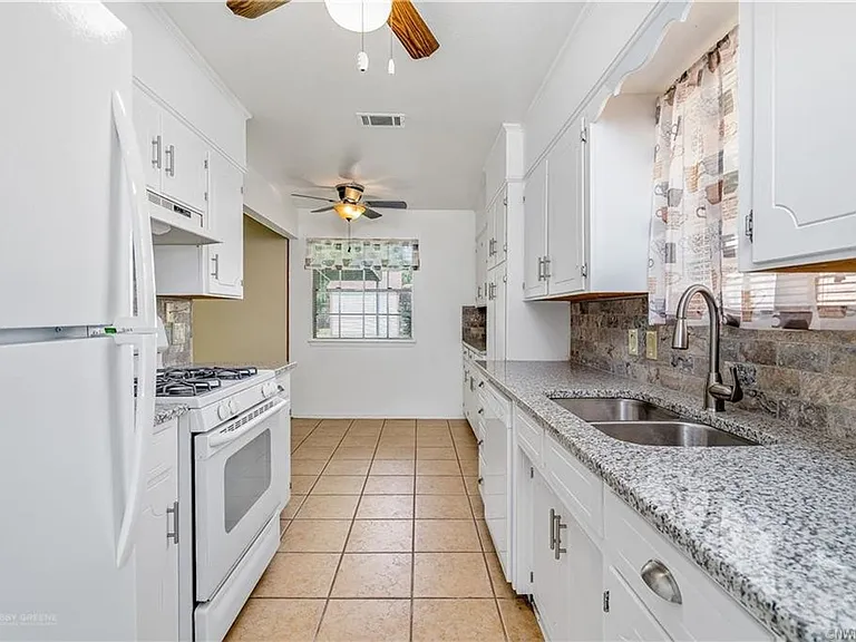 3511 Lanell Dr — Photo 5