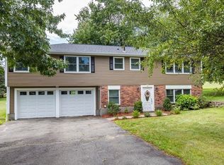 26 Briarwood Rd, Framingham, MA 01701