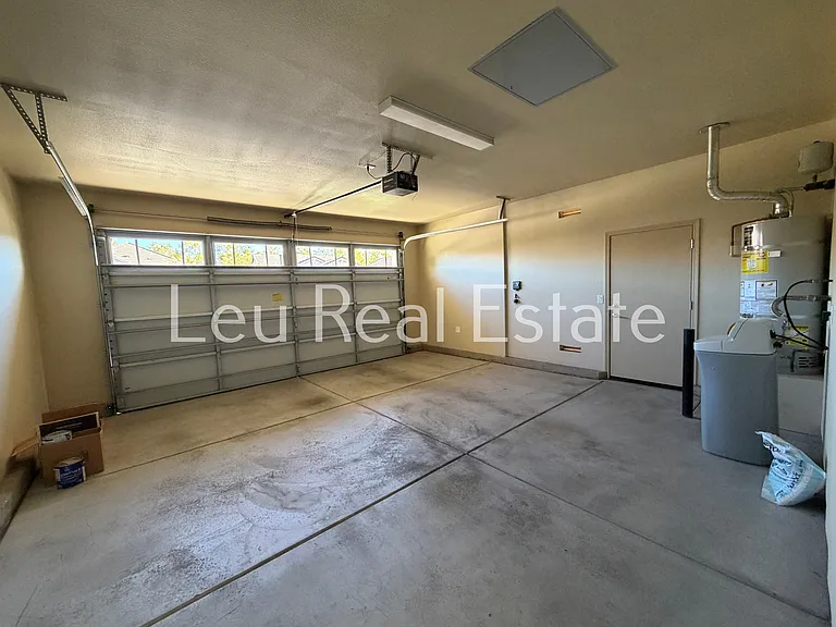 7425 Foxburgh Ct — Photo 17