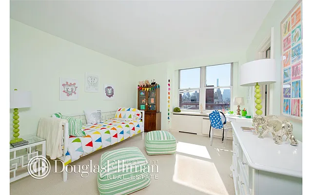 Sold by Douglas Elliman | media 17