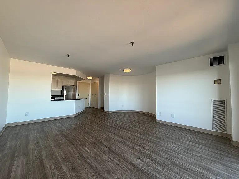 2 Bedroom