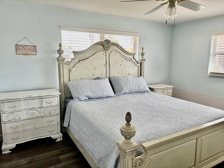 381 De Lido Ct — Photo 8