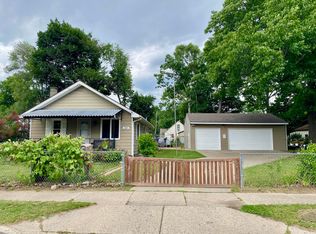 319 Holly St SW, Wyoming, MI 49548