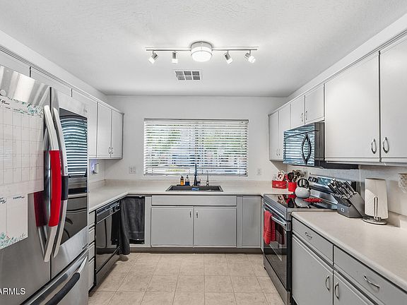 3rd image of 14118 N 133RD Drive