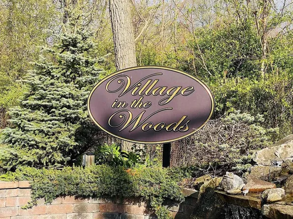 6 Beech Court #6, Selden, NY 11784