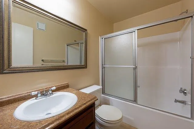 1365 Newport Ave #202 — Photo 10