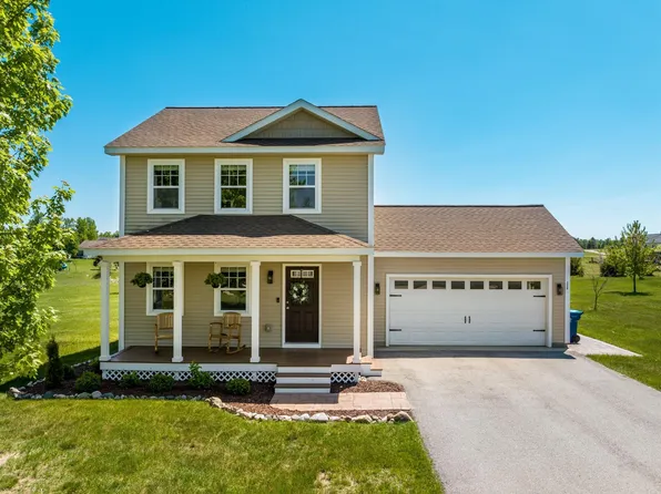 338 Kratky Dr, Traverse City, MI 49696