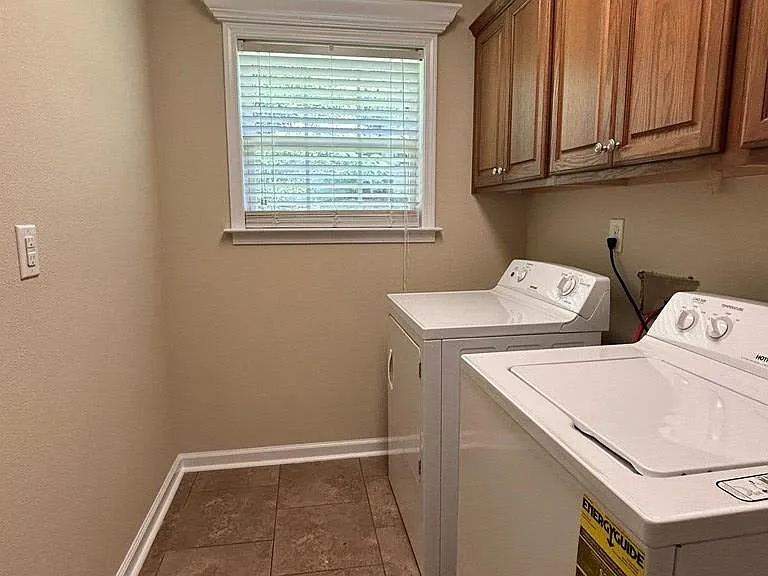 208 Woodland Cir — Photo 14