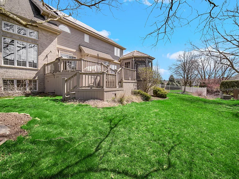 15538 Royal Glen Ct — Photo 14