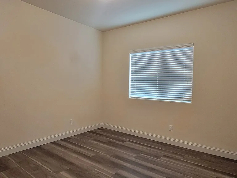 6003 Glen Rose Ave — Photo 13