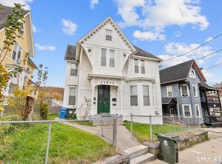 45 Cliff St, Norwich, CT 06360