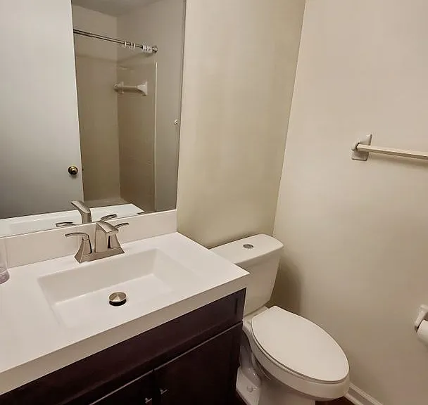 1610 Arlyn Cir #M — Photo 16