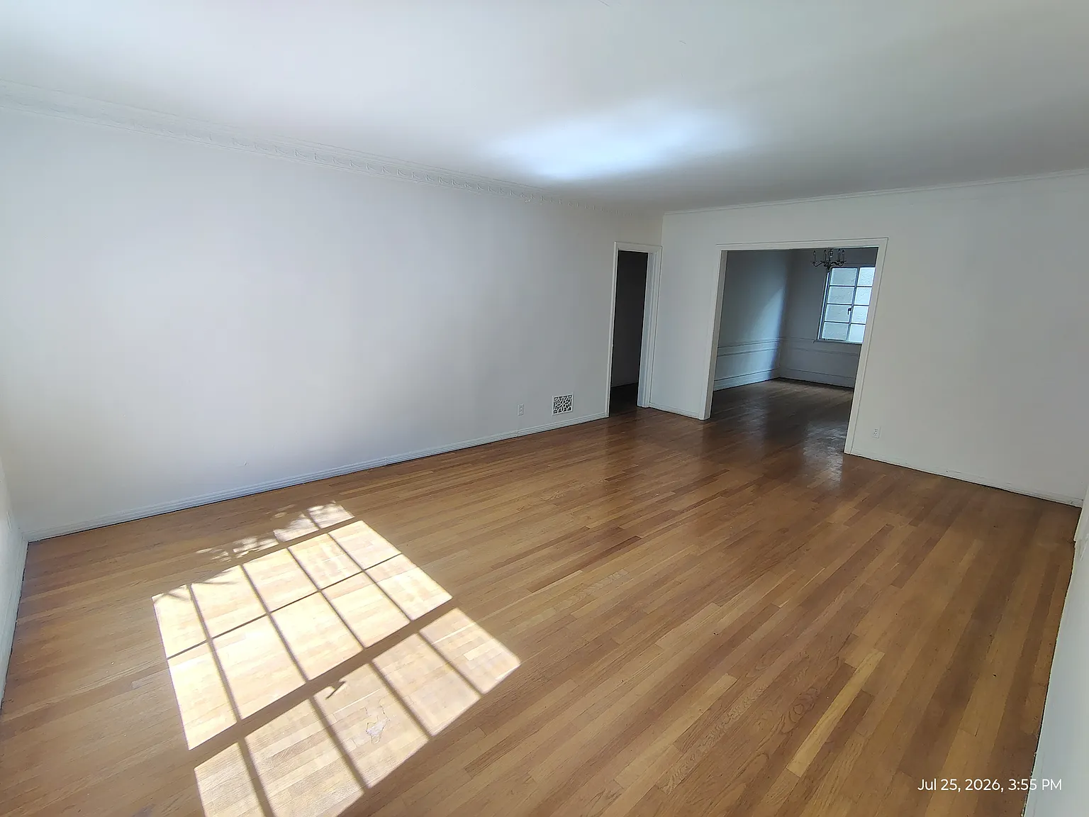 2 bed, 1200 sqft, $3,600 — Photo 3
