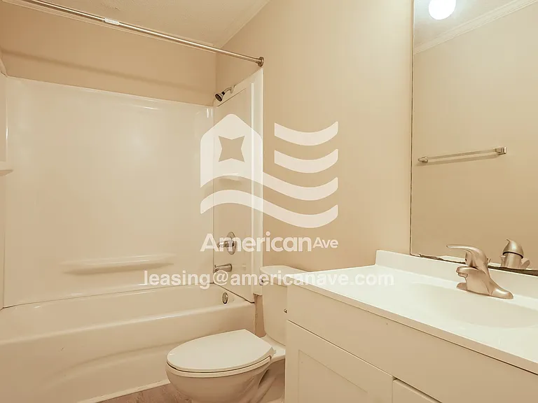 23582_010_main_bathroom_13639213.jpg