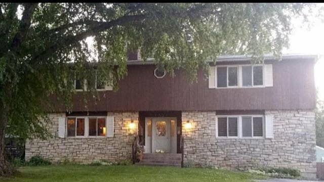 Front of 4 plex from street