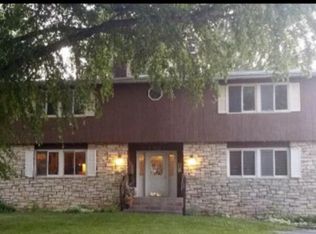 1521 Oak Ridge Ln SE, Cedar Rapids, IA 52403