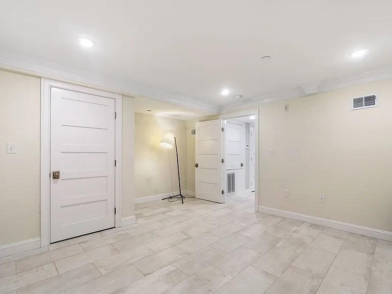 20 Tufts St #20 — Photo 29