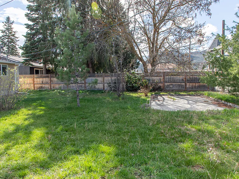 1116 Highland Dr — Photo 5