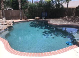 1864 E Smoke Tree Rd, Gilbert, AZ 85296