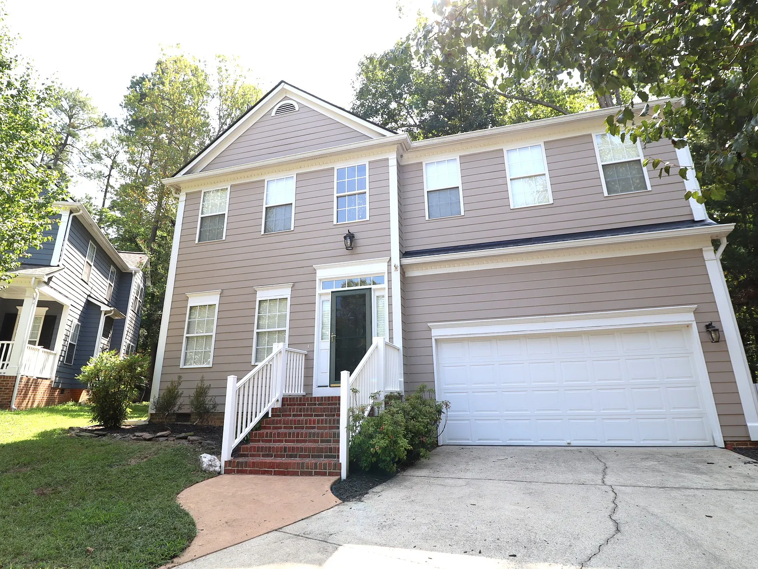 Inviting Pinecrest Home Available Immediately — Photo 1